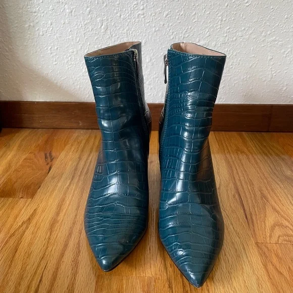 Teal Crocodile Boots - Picture 7 of 7